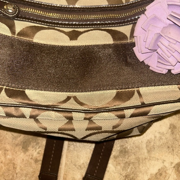 Coach Signature Backpack in brown and tan - Picture 5 of 13